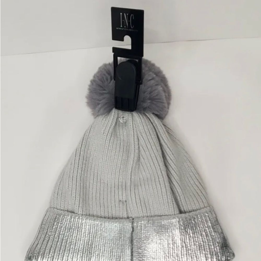 𝅺inc International Concepts Silver Metallic Beanie One Size-NWT - Picture 4 of 7